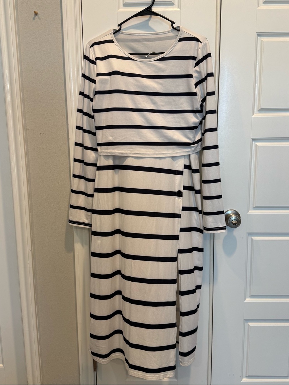 Skirt and Crop Top Set Size XL - Picture 2 of 9